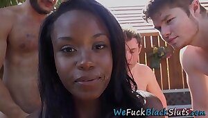 Black hottie gets bukkaked